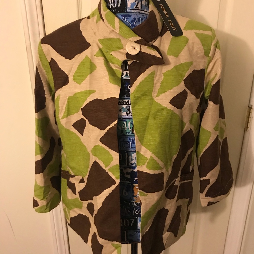 Top - Picture 8 of 8